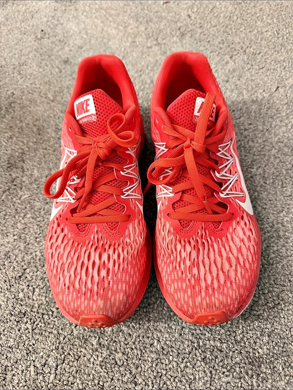 Nike Air Zoom Pegasus 35 Women's Red & White US 7 Athletic Shoes